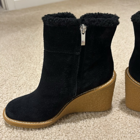 NWOT Franco Sarto Ulayna Suede Faux Shearling Wedge Booties Women’s 7.5 Black - Picture 6 of 11